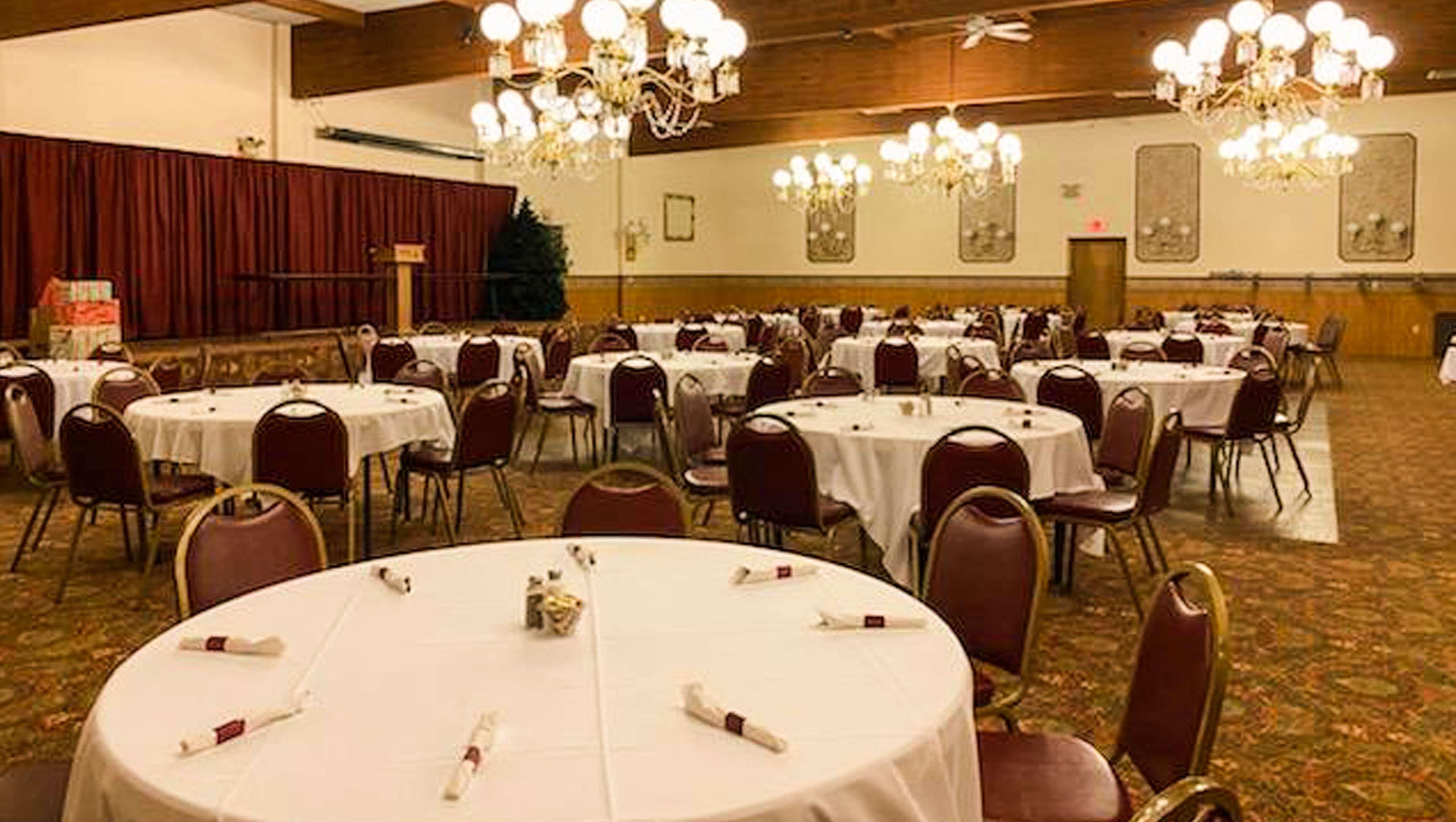 Voyageur Inn And Conference Center Reedsburg Eksteriør billede