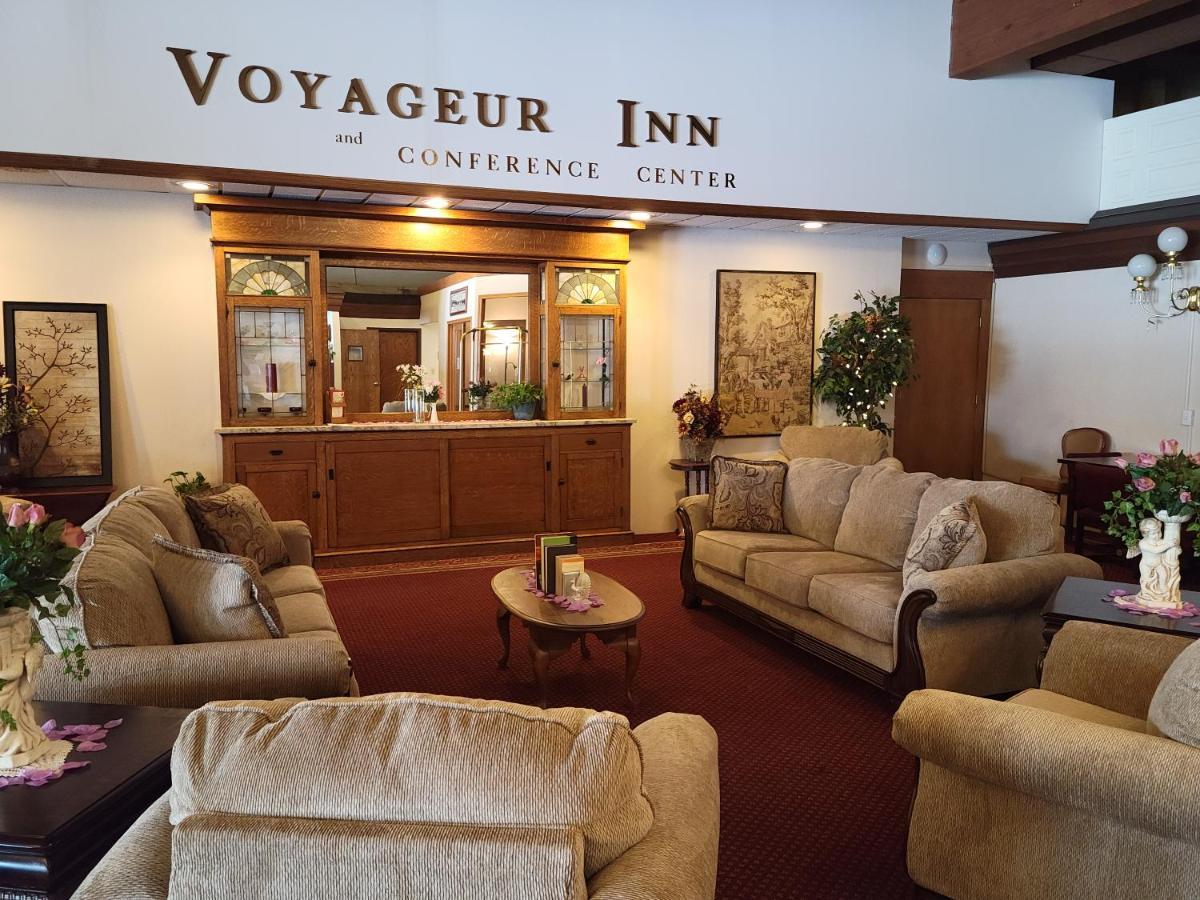 Voyageur Inn And Conference Center Reedsburg Eksteriør billede