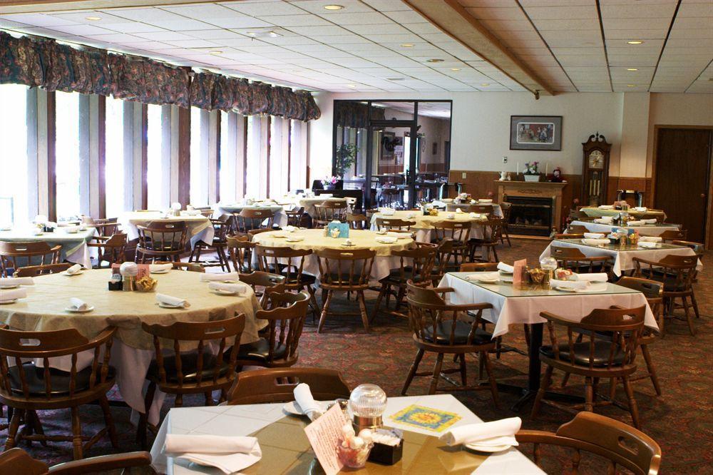 Voyageur Inn And Conference Center Reedsburg Eksteriør billede