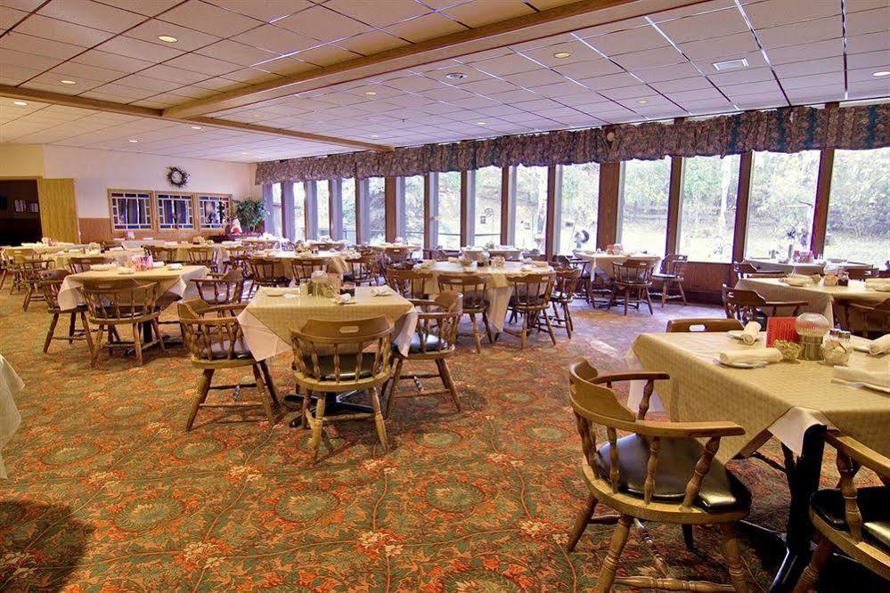 Voyageur Inn And Conference Center Reedsburg Restaurant billede